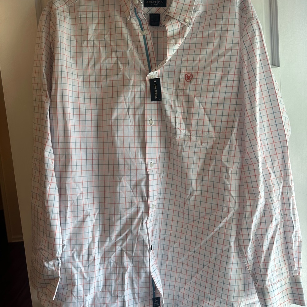 Ariat Men’s White Button-Down Shirt with Red and Blue Windowpane